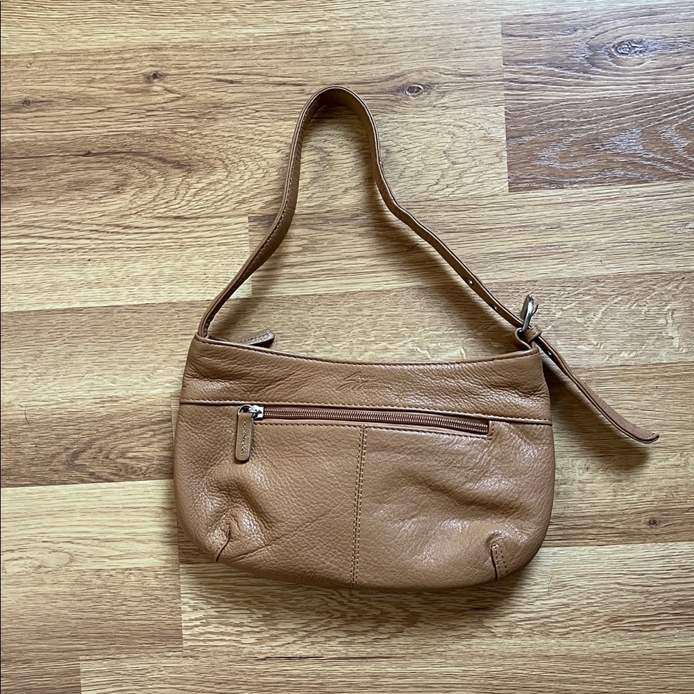 Stone Mountain Accessories Tan Shoulder Bag